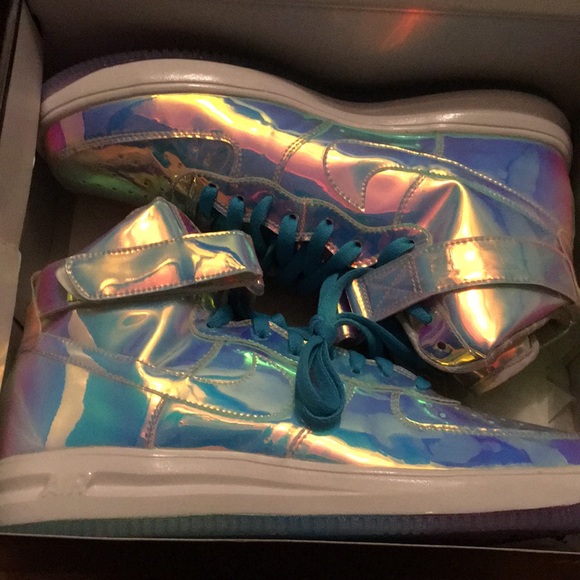 “$ALE”NICE &NEW Nike iridescent AF1 size 9.5 - Picture 3 of 3